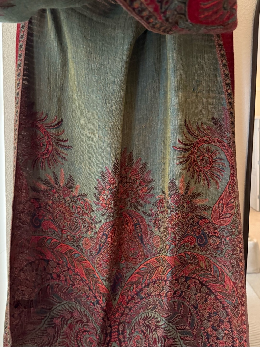 Pashmina Reversible Paisley Shawl Wrap Burgundy Sage Fringe Boho - Picture 2 of 9